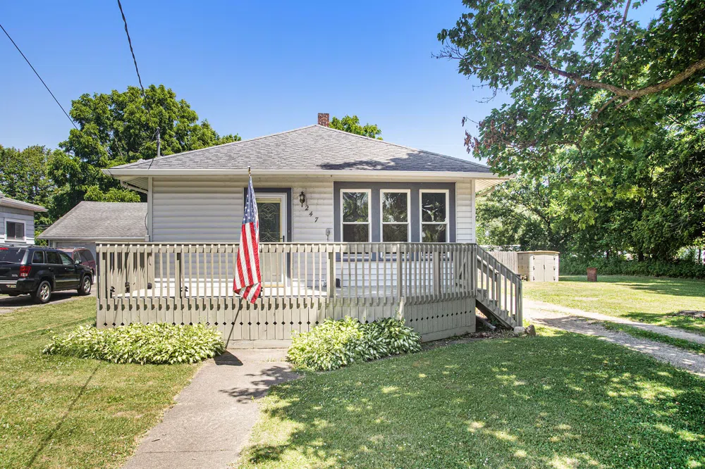 247 E Michigan Avenue