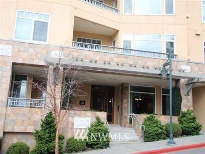 109 2nd Avenue S #202