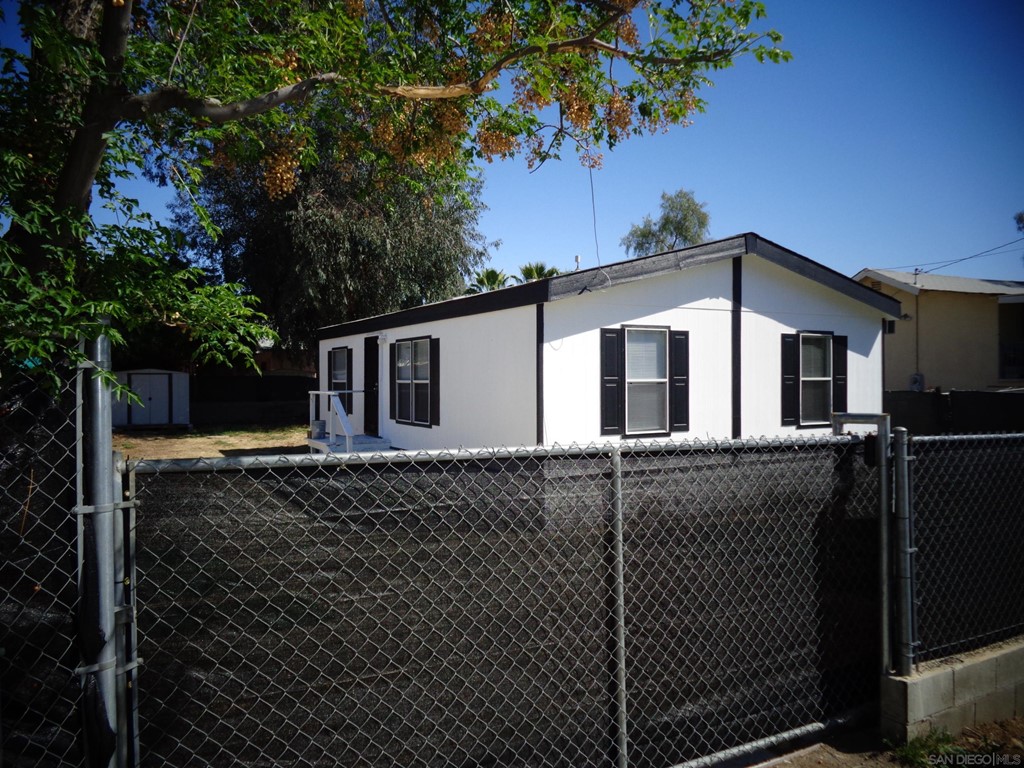 23740 Norma Dr Canyon Lake, CA 92587
