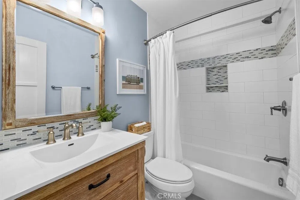 2404 Thomas Avenue Redondo Beach, CA 90278