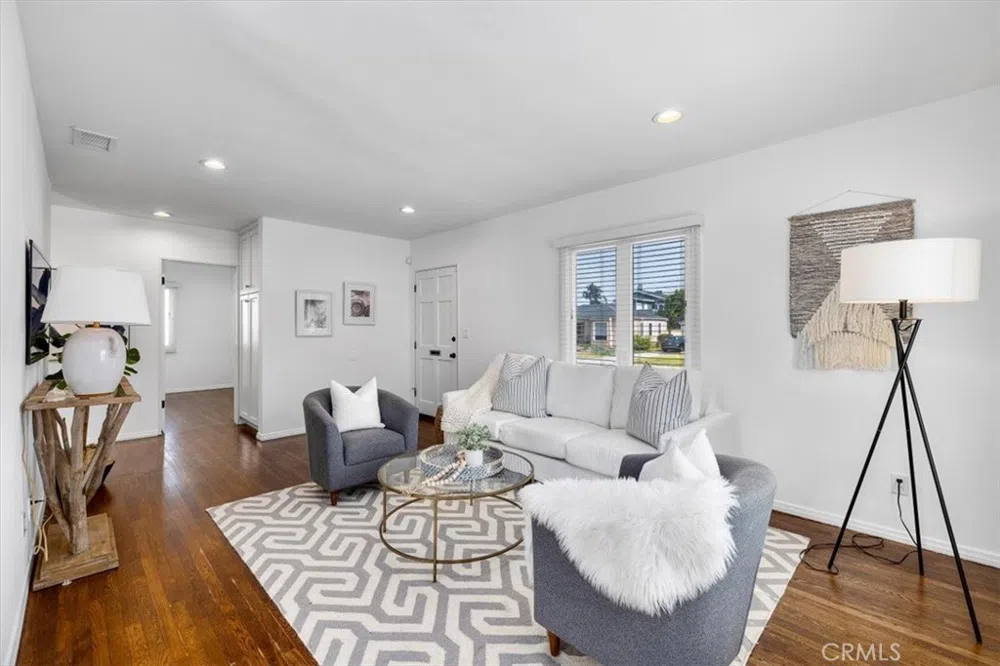 2404 Thomas Avenue Redondo Beach, CA 90278