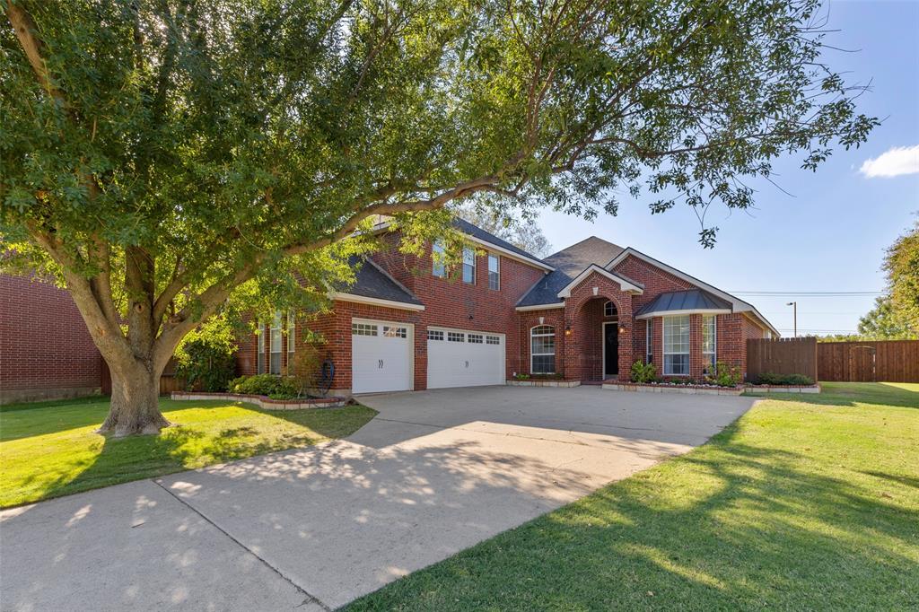 1015 Quail Hollow Court
