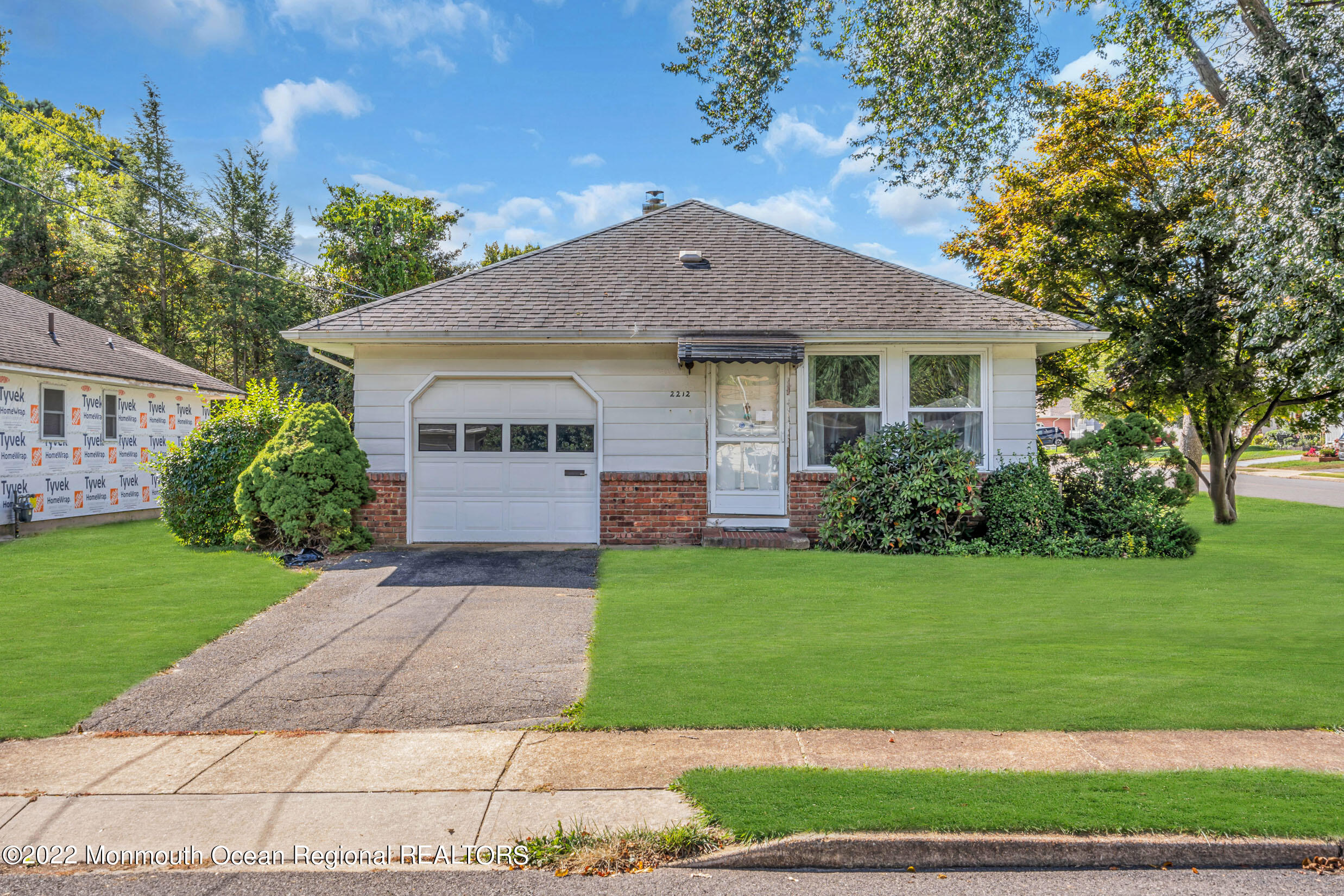 2212 Mount Carmel Boulevard