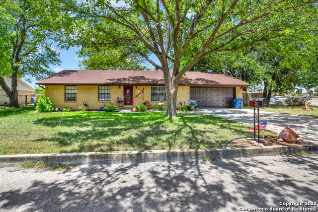 475 BARCELONA DR New Braunfels, TX 78130