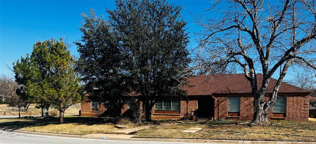 733 Washington Boulevard