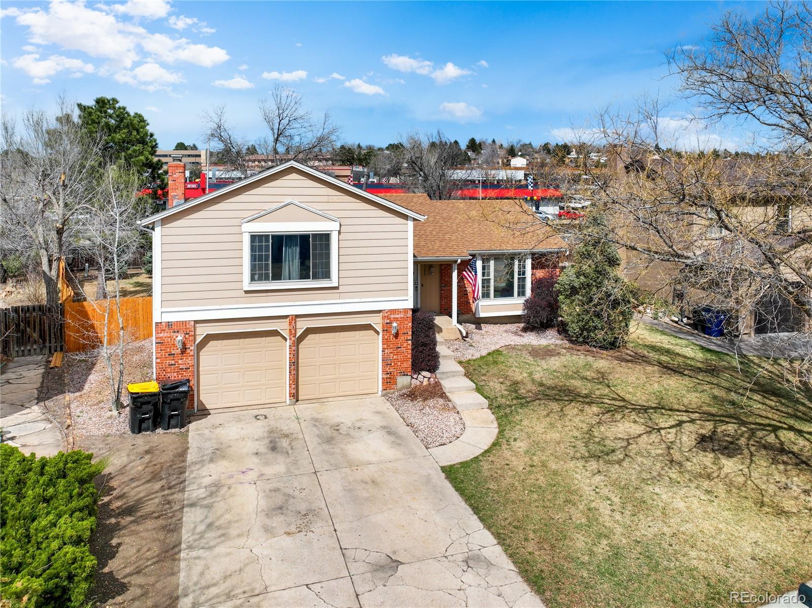 5382 Picket Drive