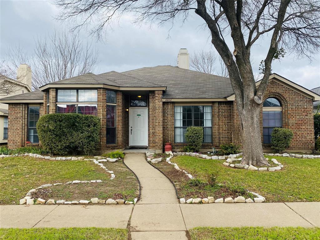 4402 Santa Cruz Lane