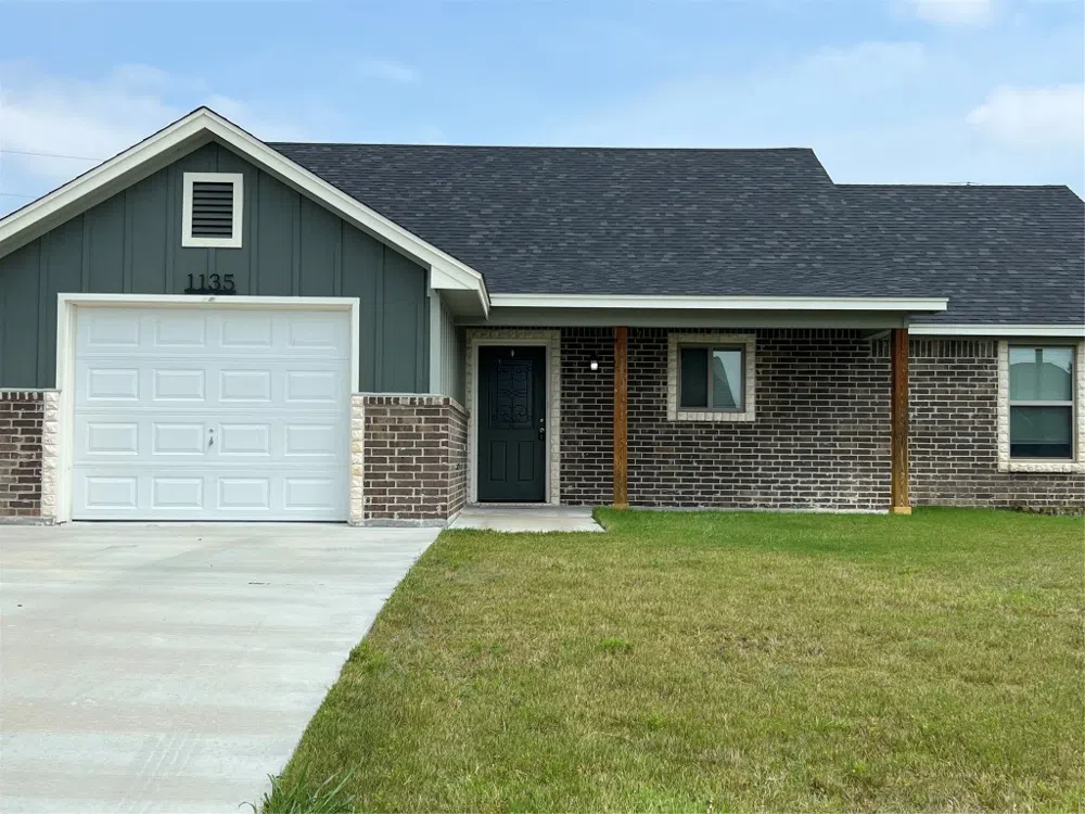 1135 Limestone Drive