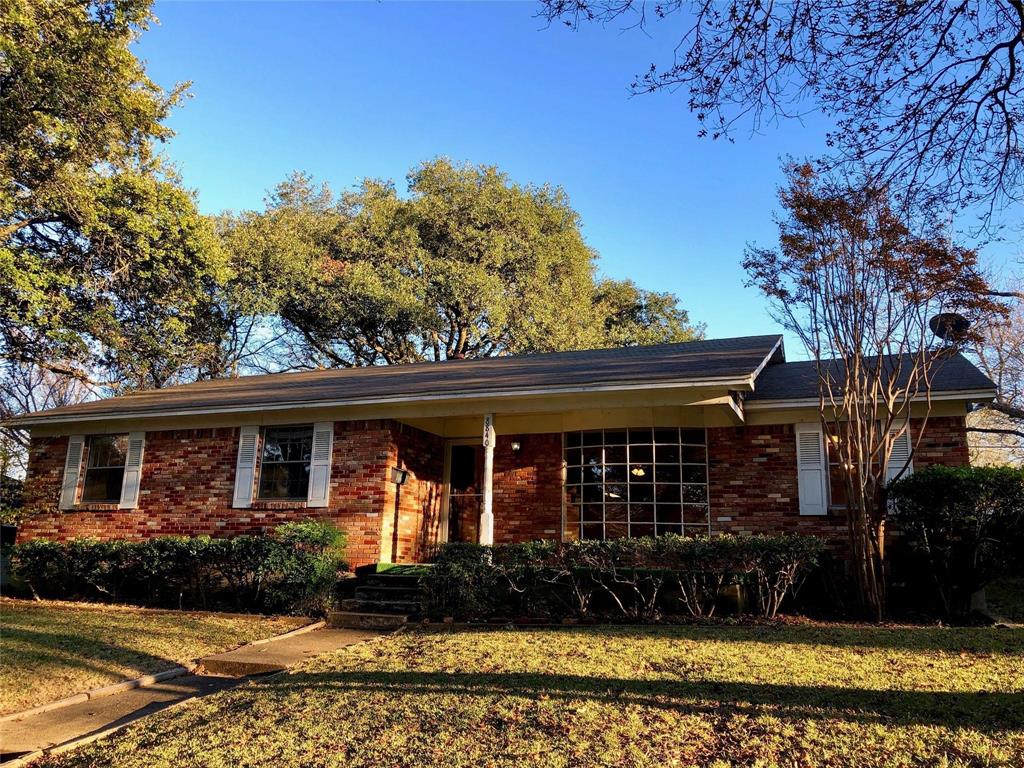 8840 Sweetwater Drive