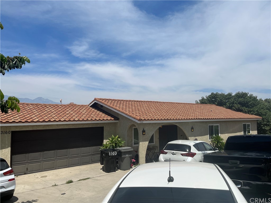 3160 Hillview Drive N