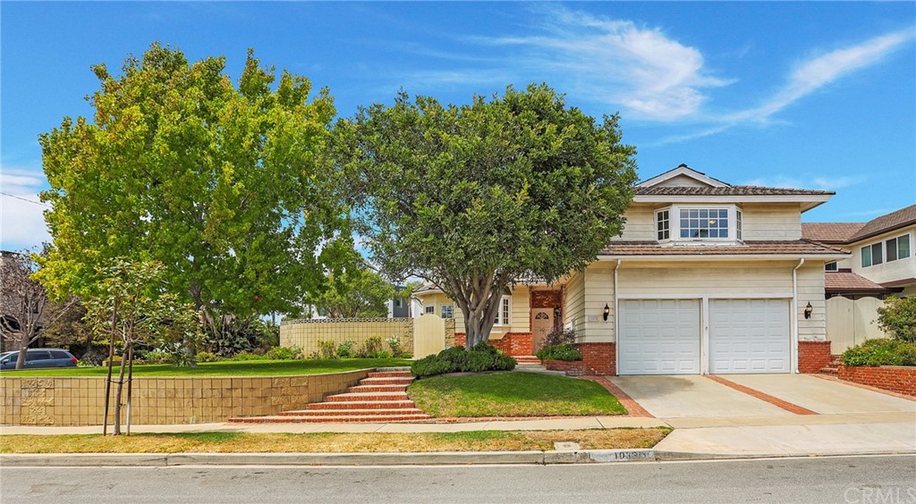 1035 Catalina Avenue