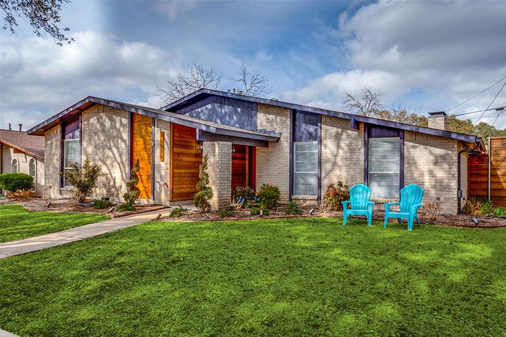 10939 Middle Knoll Drive