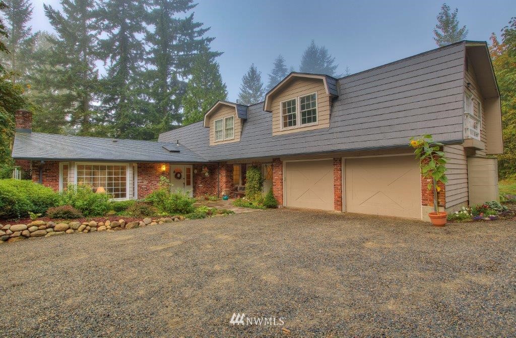 25516 SE Mirrormont Boulevard