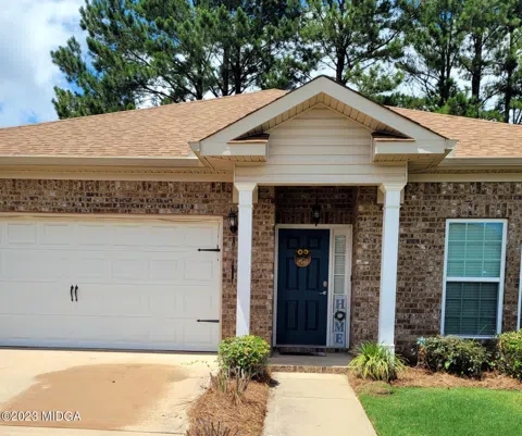 210 Cottage Circle