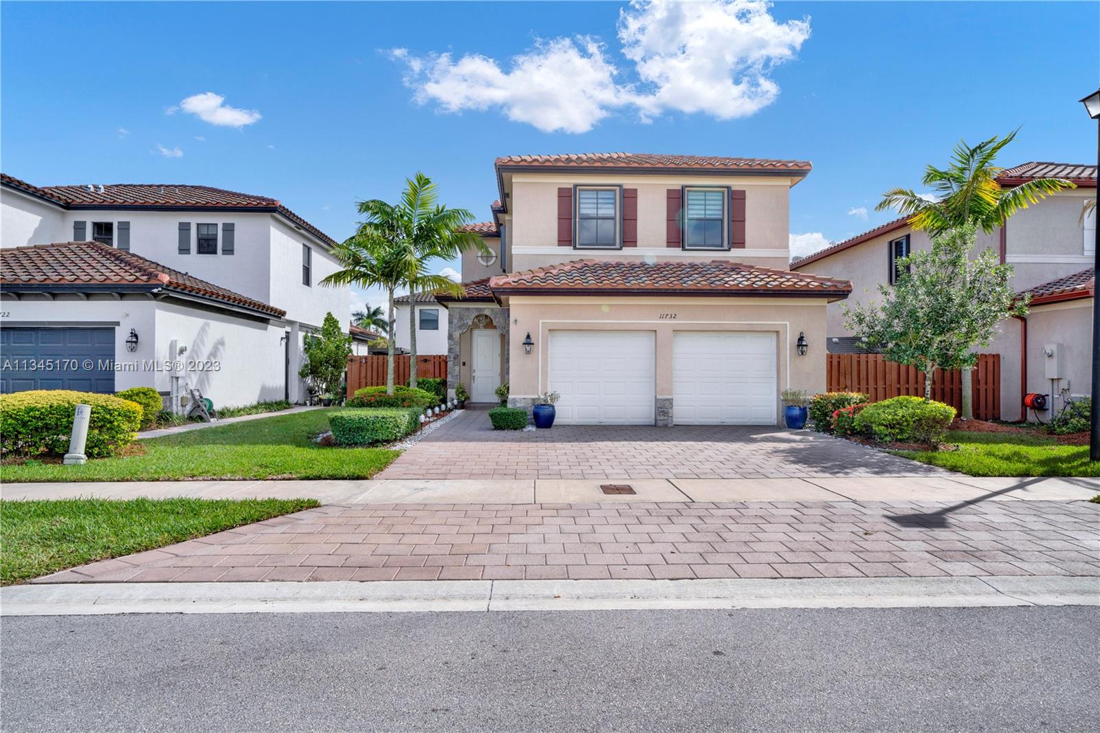 11732 SW 253rd St