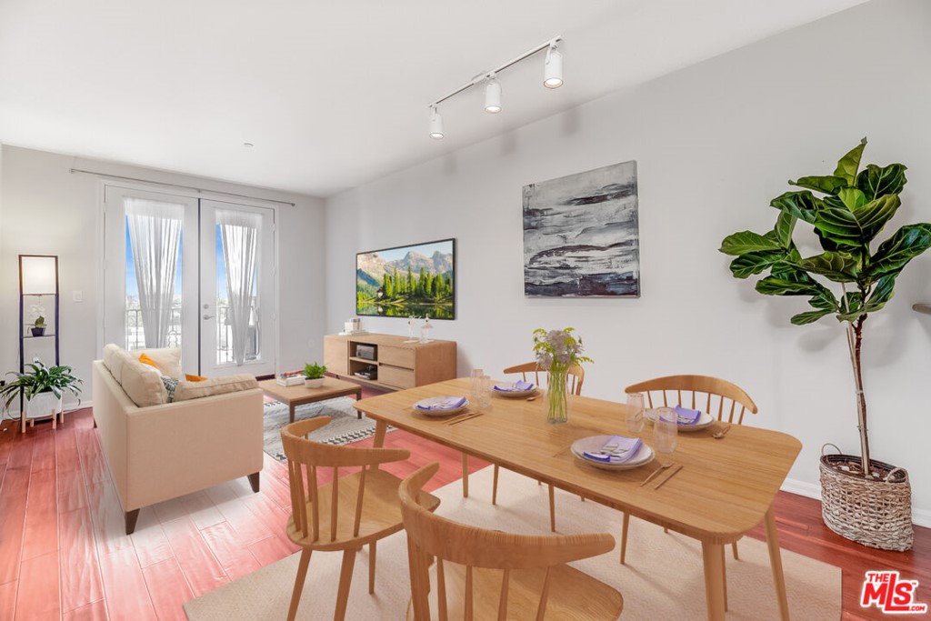 2001 Artesia Boulevard #404