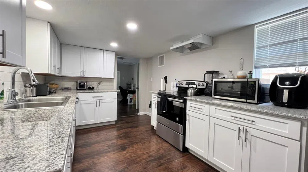 409 Waynell Street White Settlement, TX 76108
