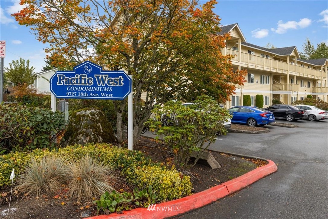 9727 18th Avenue W #A204