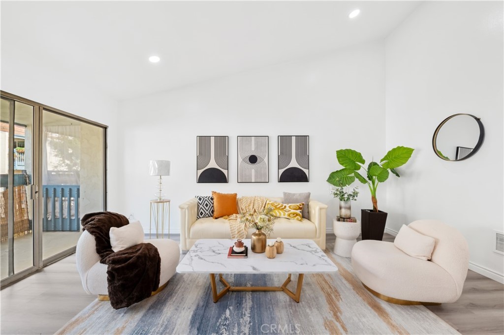 611 S Prospect Avenue #203