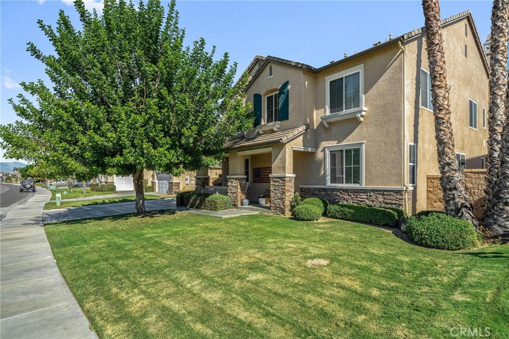 8074 Slate Creek Road Eastvale, CA 92880