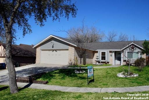 6519 RIDGE PEAK DR San Antonio, TX 78233
