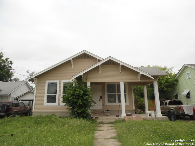 823 W HOLLYWOOD AVE