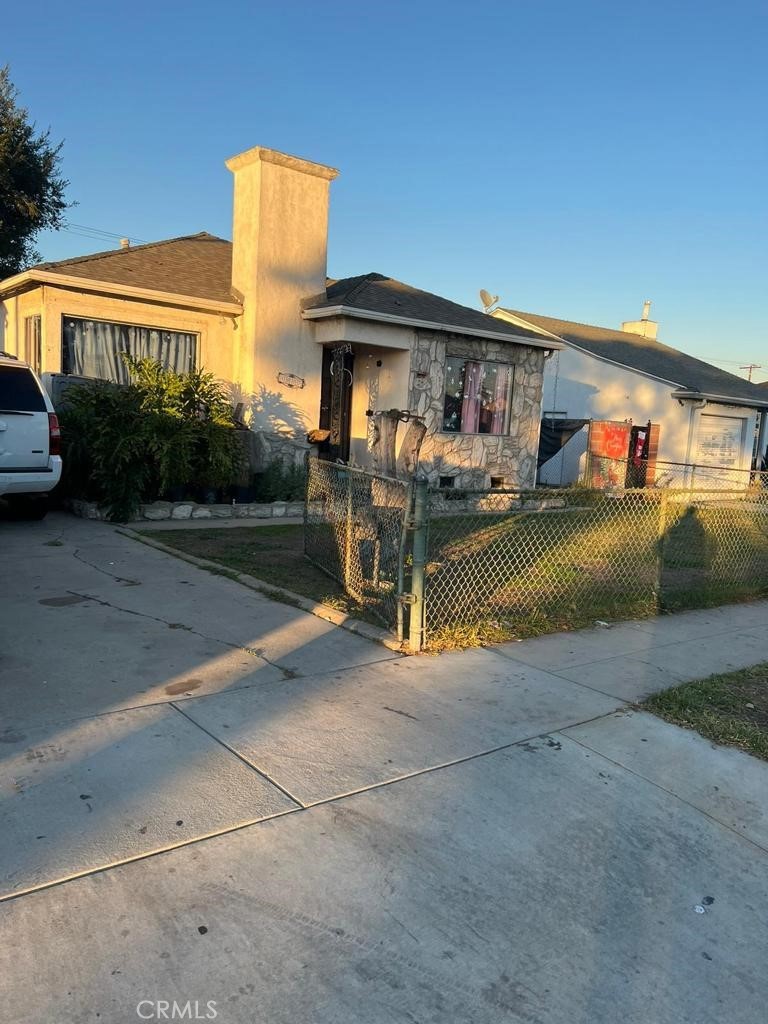 1017 E 150th Street Compton, CA 90220