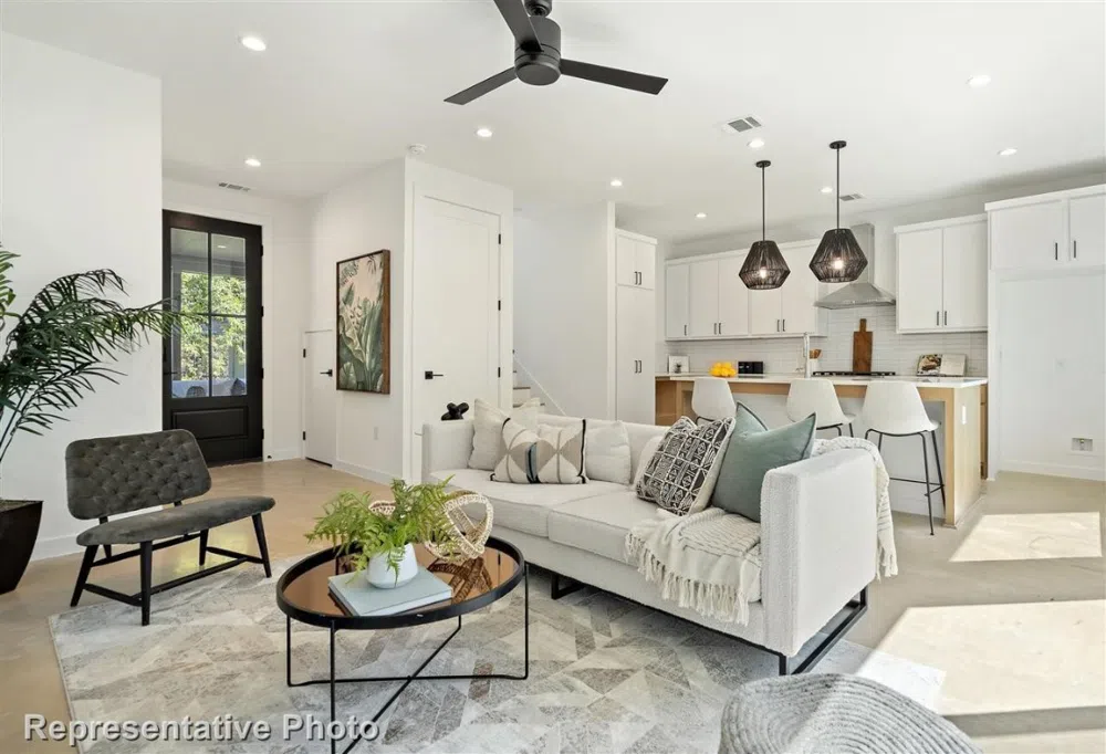 918 E 52nd Street #2