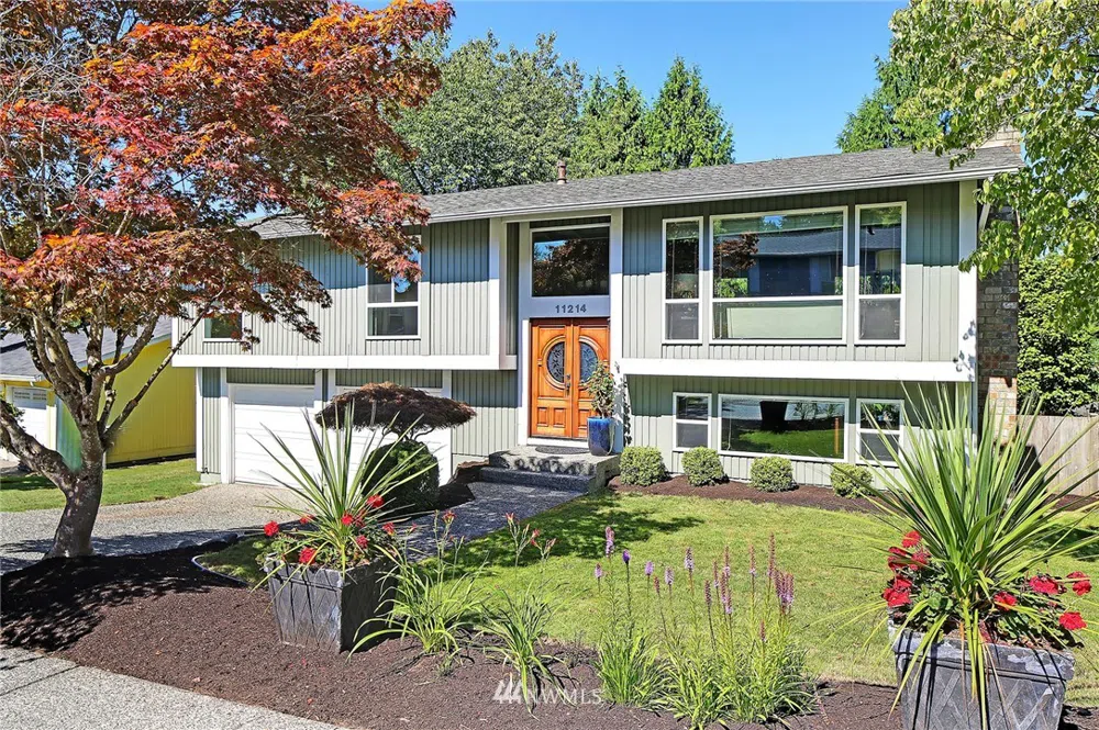 11214 NE 141st Place Kirkland, WA 98034