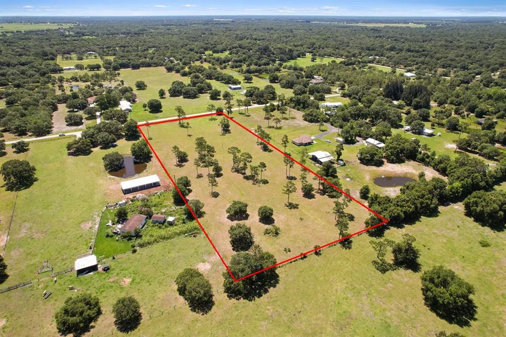 2799 NW PINE CREEK AVENUE