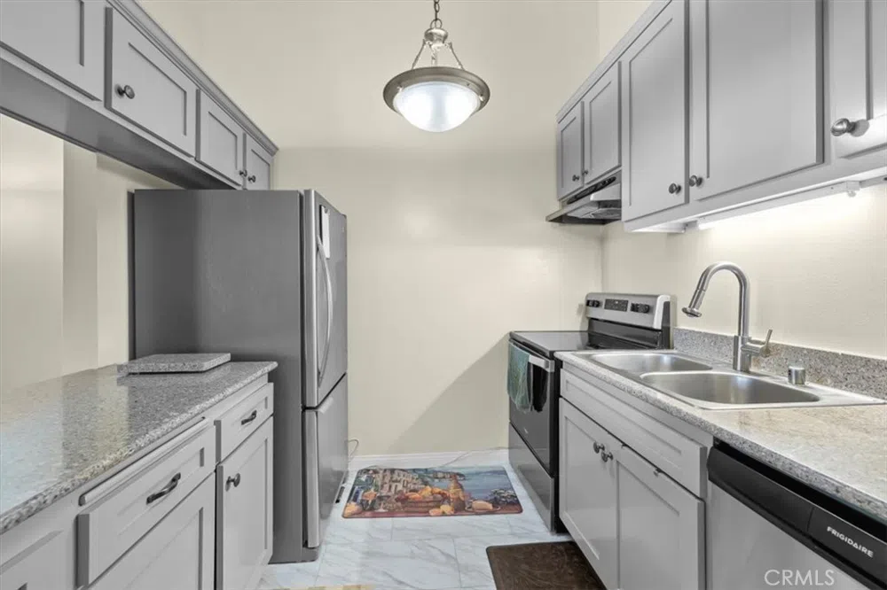 830 Camino Real #203 Redondo Beach, CA 90277