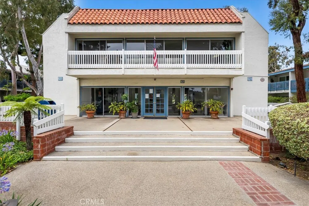 830 Camino Real #203 Redondo Beach, CA 90277