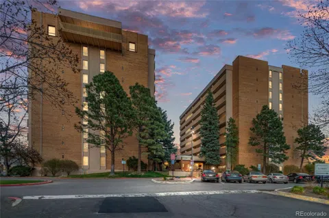 8060 Girard Avenue #607