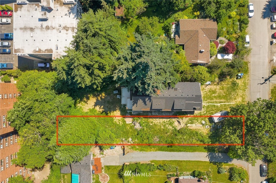 10338 Wallingford Avenue N