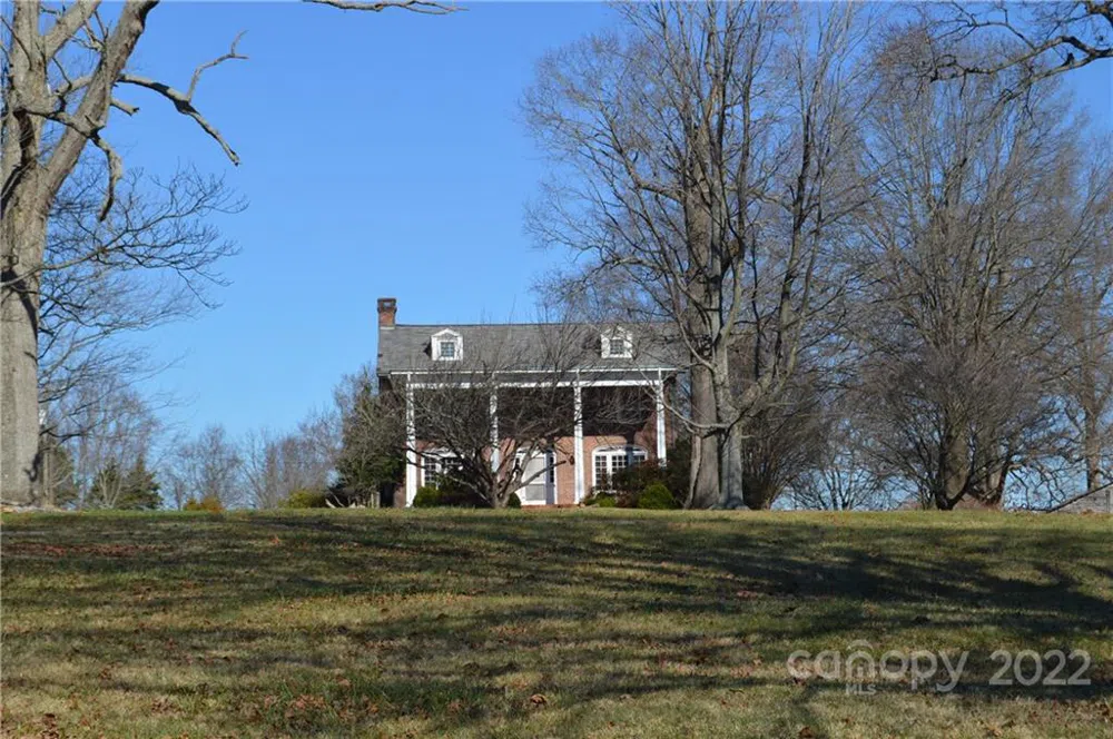 125 Long Meadow Drive