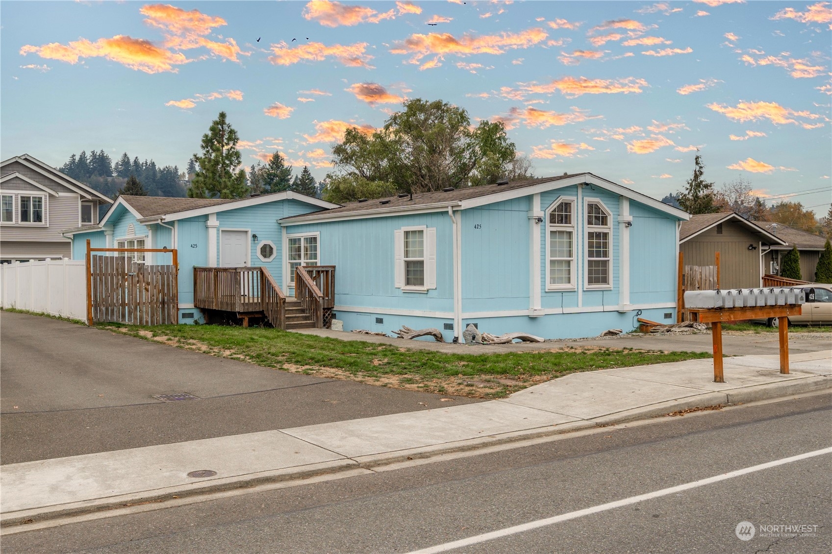 425 Milwaukee Boulevard S