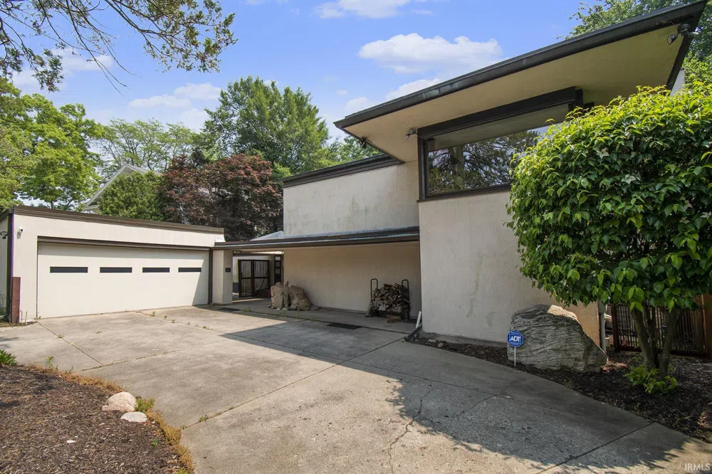 2625 Greenleaf Boulevard