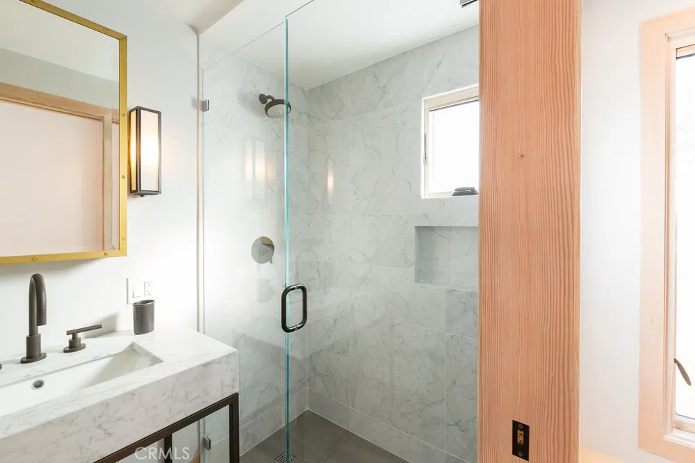 814 Monterey Boulevard Hermosa Beach, CA 90254