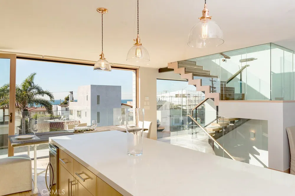 814 Monterey Boulevard Hermosa Beach, CA 90254