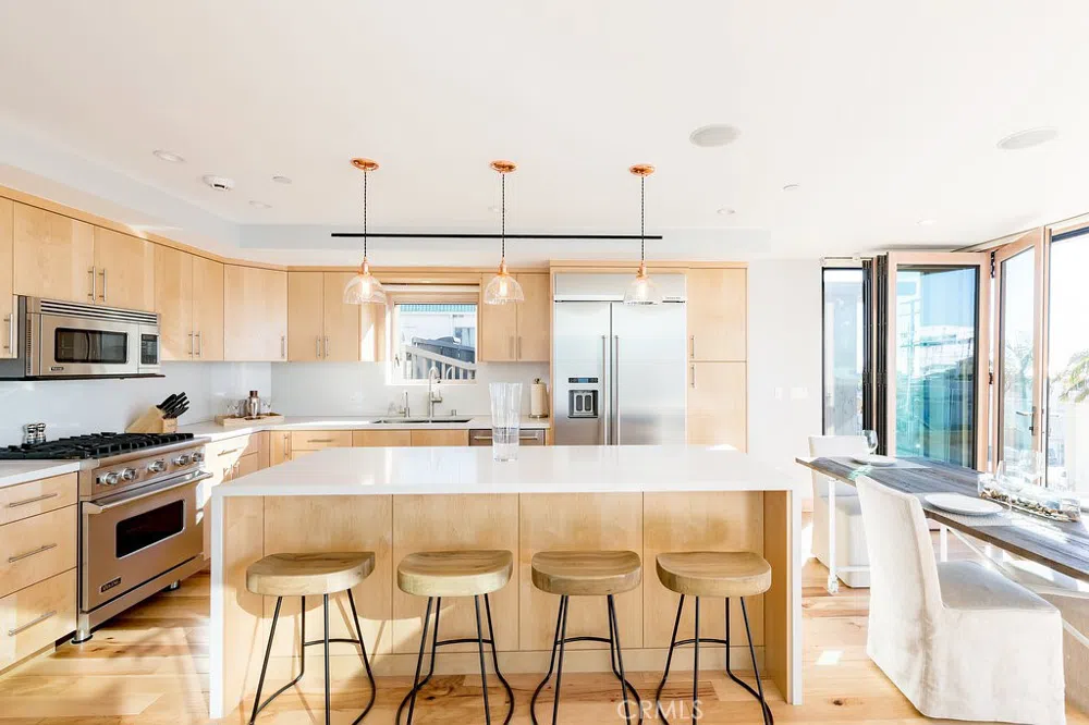 814 Monterey Boulevard Hermosa Beach, CA 90254