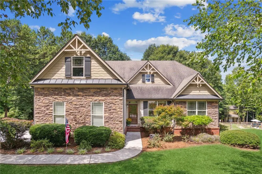 125 Sterling Lake Way