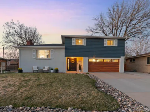 3325 E Montana Place
