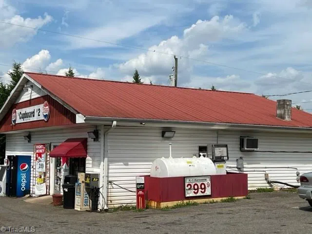 815 Old Highway 601