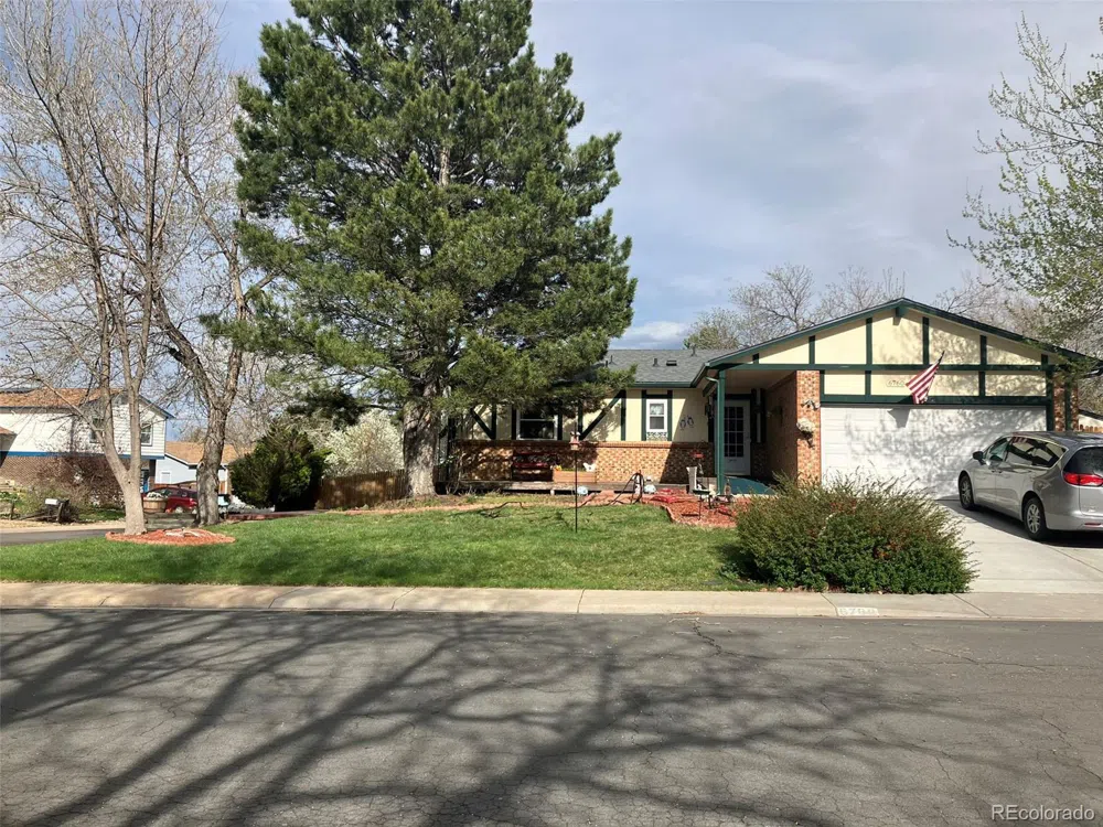 6760 Devinney Street