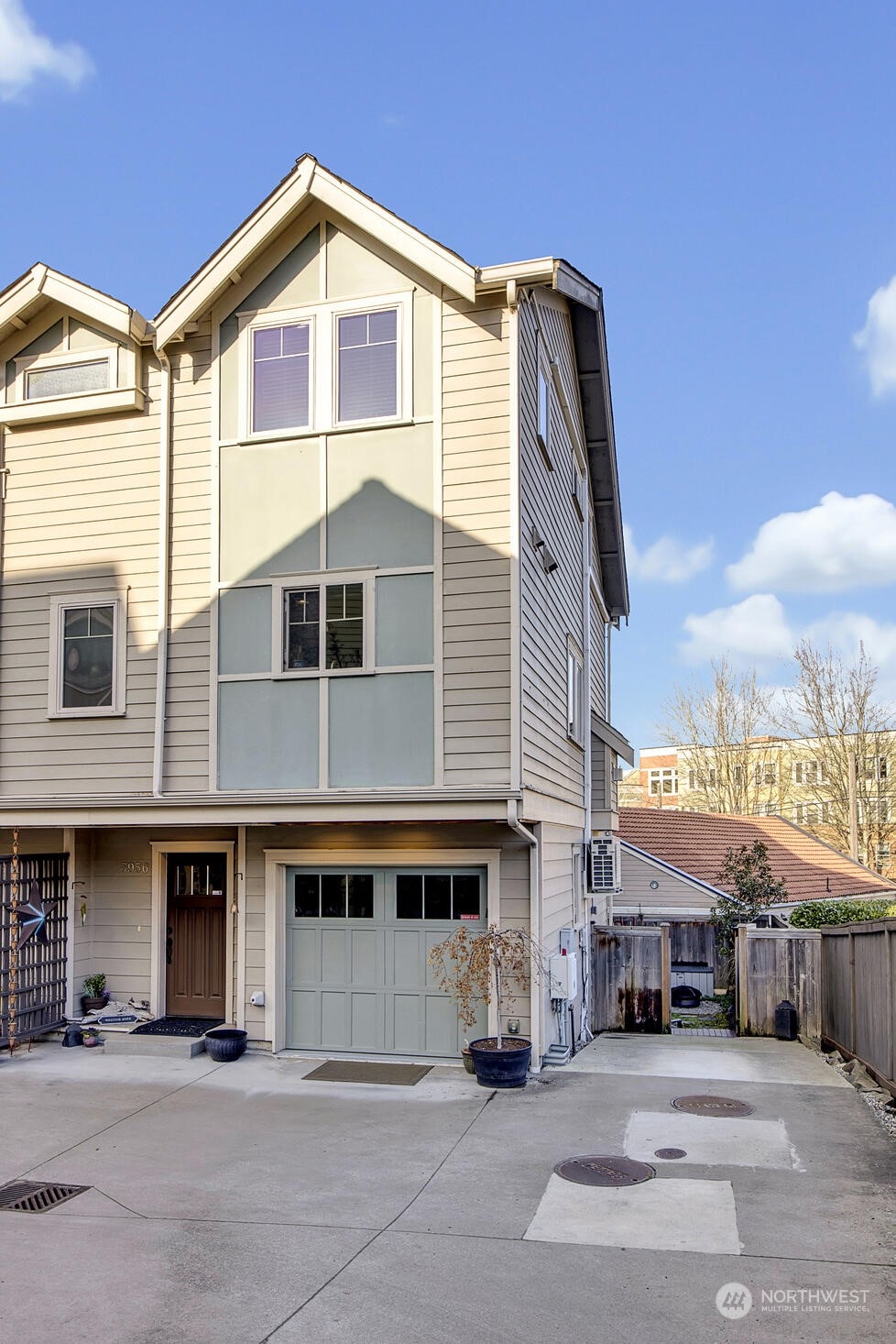 3956 S Brandon Street