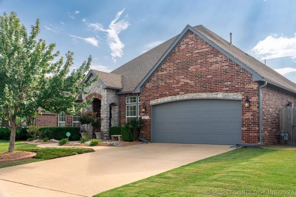 14216 S Vandalia Avenue