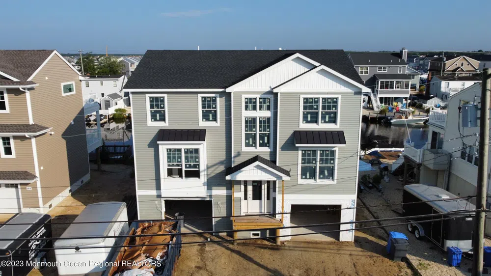 180 Morris Boulevard