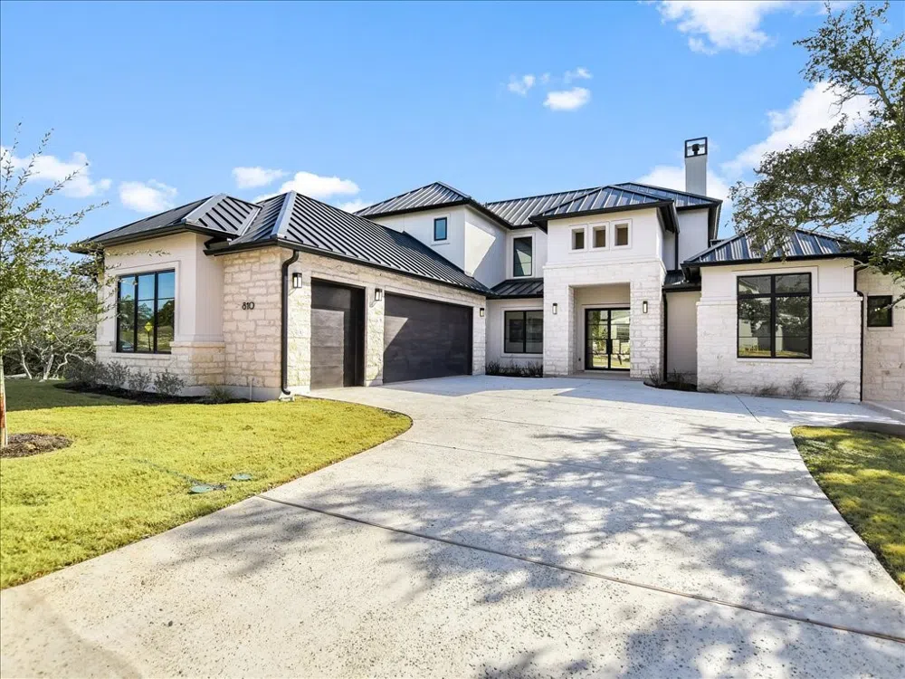 810 Flint Ridge Trail