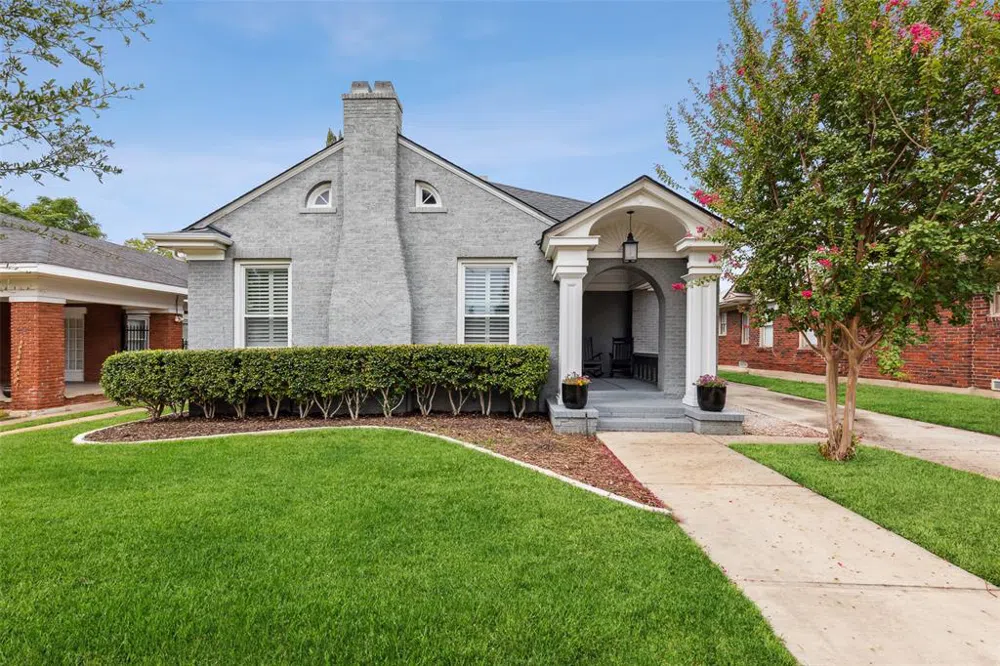 5535 Richmond Avenue