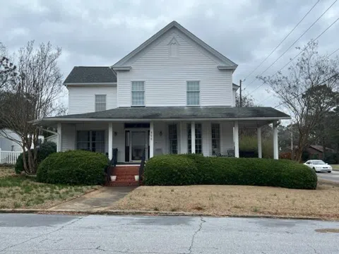 100 N MAPLE STREET